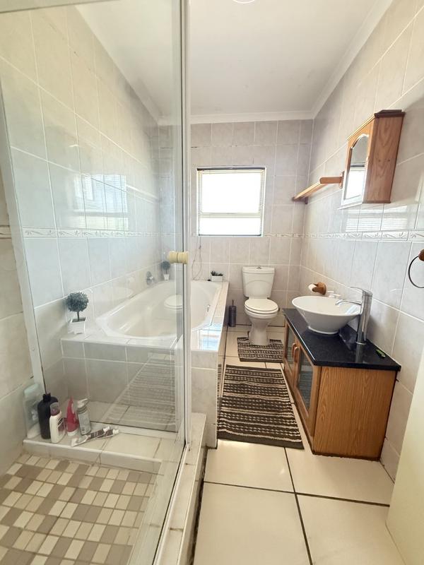 3 Bedroom Property for Sale in Tafelzicht Western Cape